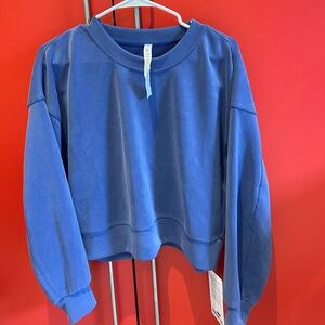 Lululemon sweatshirt